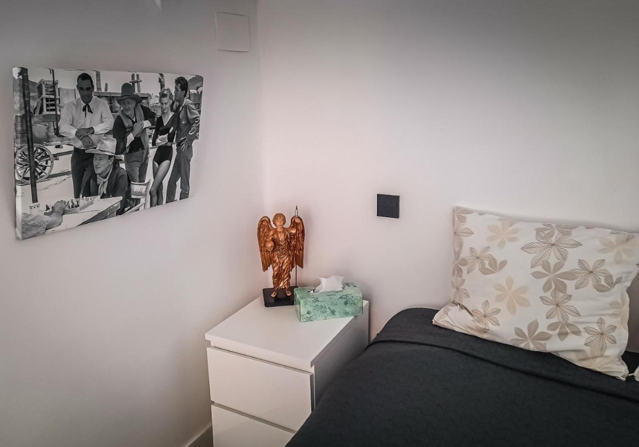Tofi Appartement Madrid Buitenkant foto