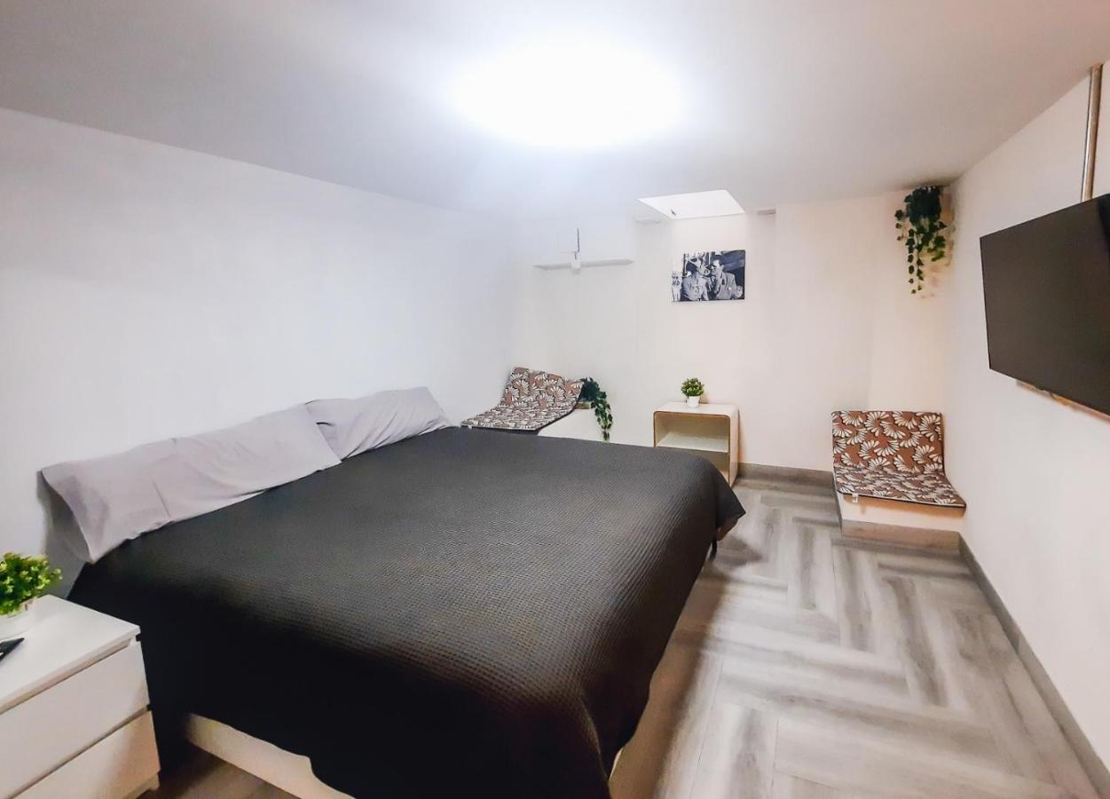 Tofi Appartement Madrid Buitenkant foto